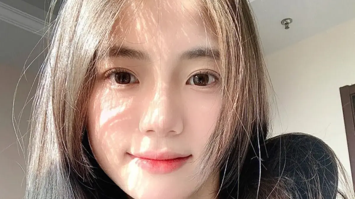 Serum Korea dengan Teknologi WoW Capsule, Solusi Kulit Kusam, Flek, dan Garis Halus