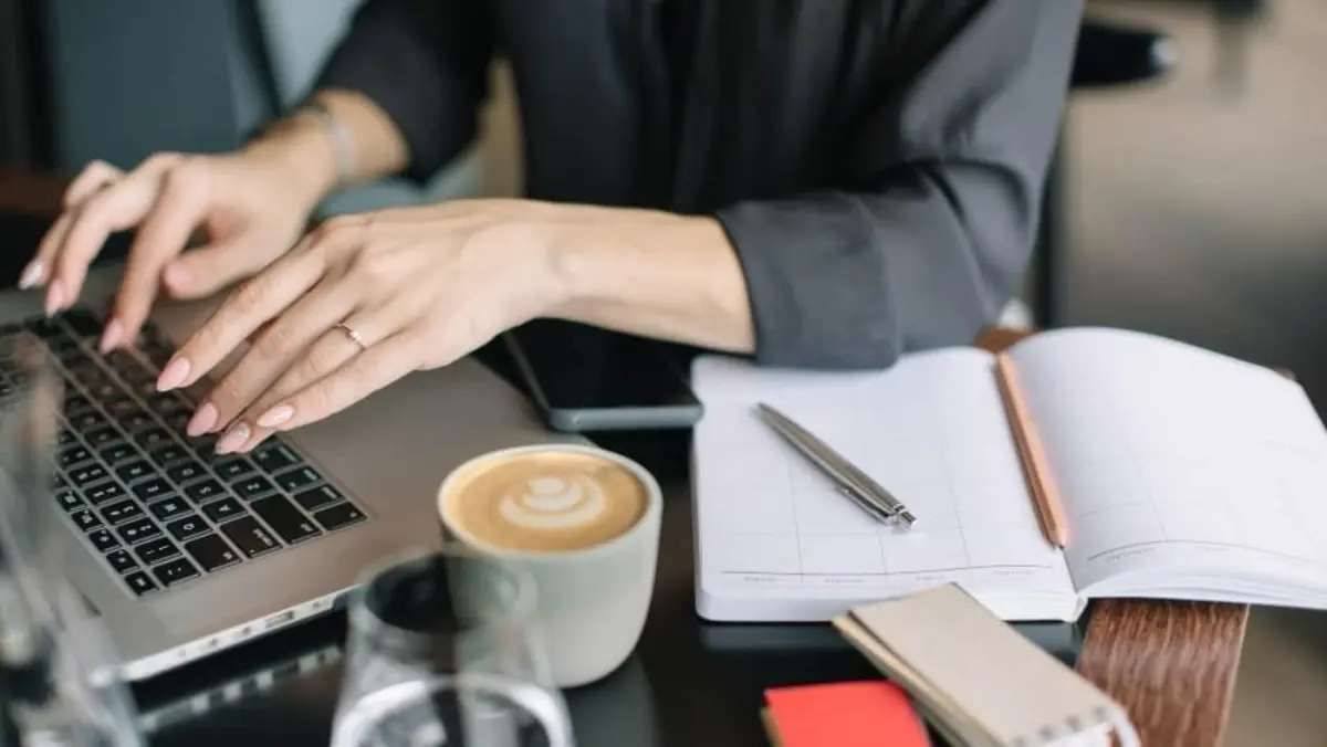 10 Ide Pekerjaan Freelance dari Rumah yang Cocok untuk Pemula