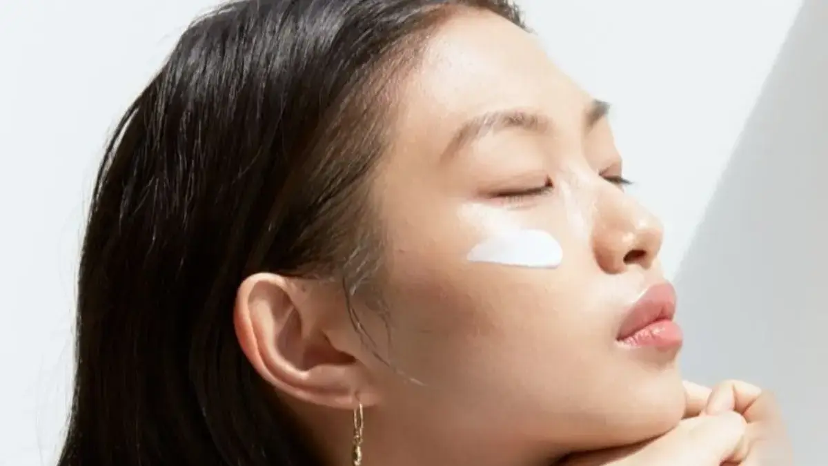 Sunscreen Hybrid: Solusi Perlindungan Kulit Modern yang Lebih Maksimal