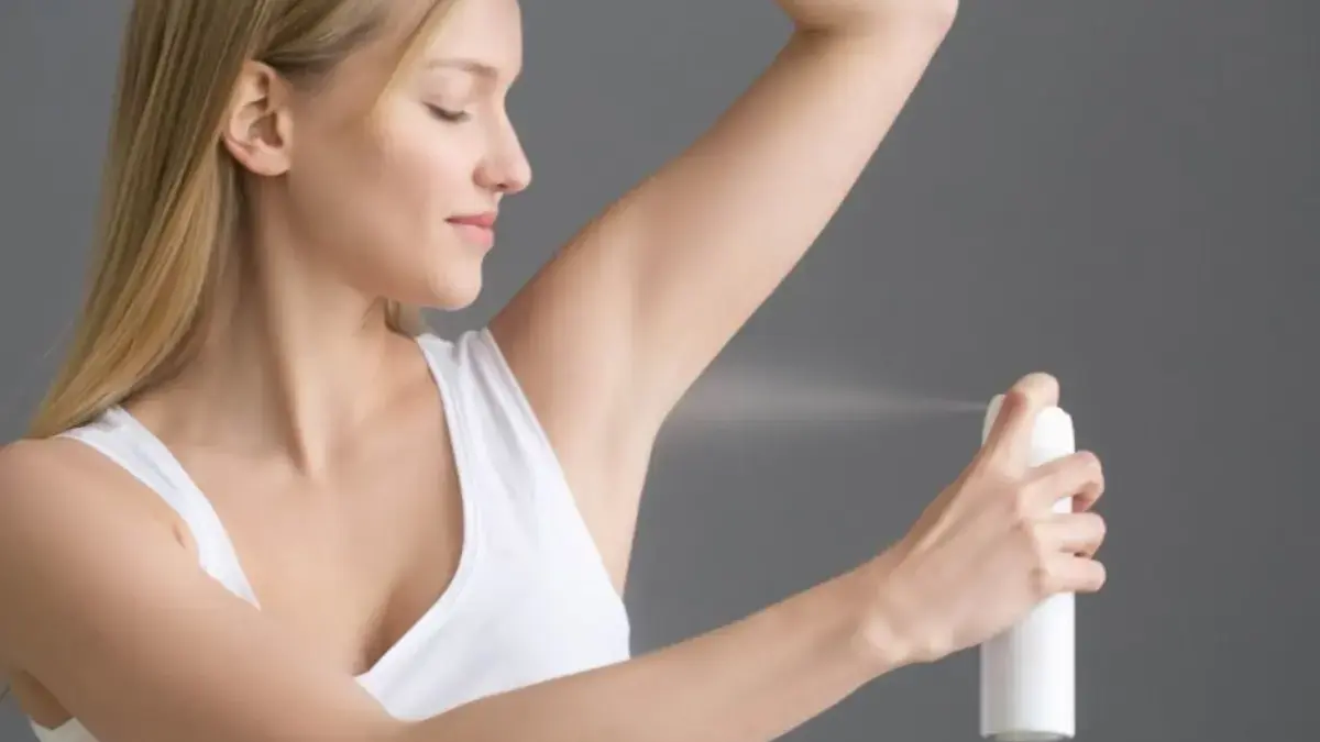 Ketiak Adem, Cerah, dan Anti Bau Sepanjang Hari dengan B ERL GlutaShine Deodorant Natural Spray Ketiak Adem, Cerah, dan Anti Bau Sepanjang Hari dengan B ERL GlutaShine Deodorant Natural Spray