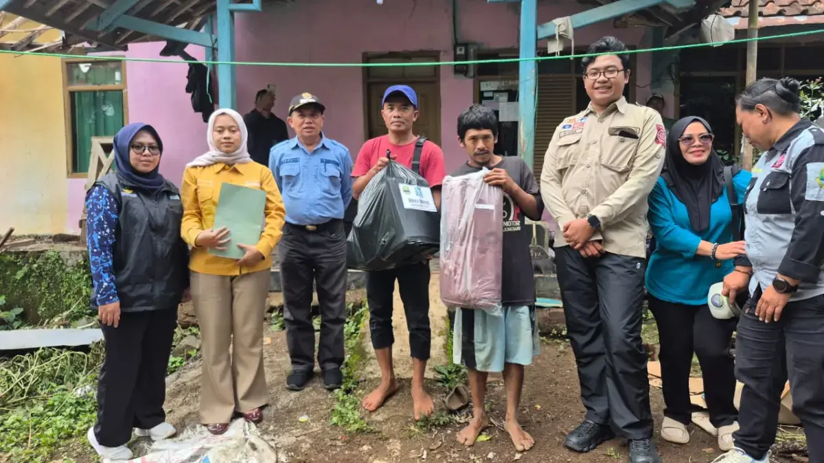 Puting Beliung Terjang Haurgombong: 30 Bangunan Rusak, Enam RT Terdampak dan Bantuan Darurat Langsung Mengalir