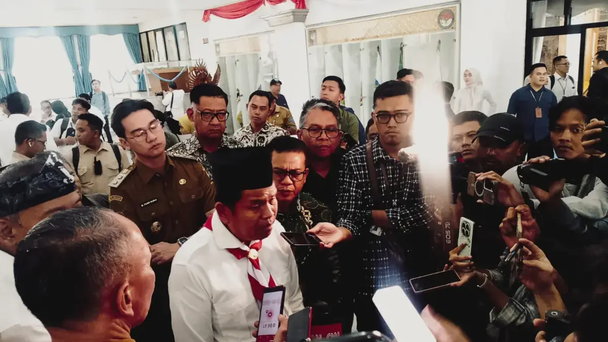 Gubernur Dedi Mulyadi Instruksikan Evaluasi Tata Ruang Bandung Raya, Izin Perumahan Diminta Ditunda Gubernur Dedi Mulyadi Instruksikan Evaluasi Tata Ruang Bandung Raya, Izin Perumahan Diminta Ditunda