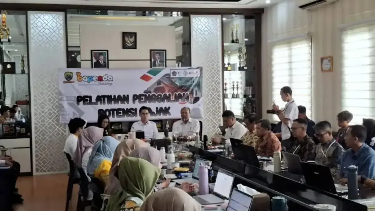 Serapan PAD Sumedang Baru 70 Persen, Pemkab Dorong Digitalisasi Layanan Pajak Serapan PAD Sumedang Baru 70 Persen, Pemkab Dorong Digitalisasi Layanan Pajak