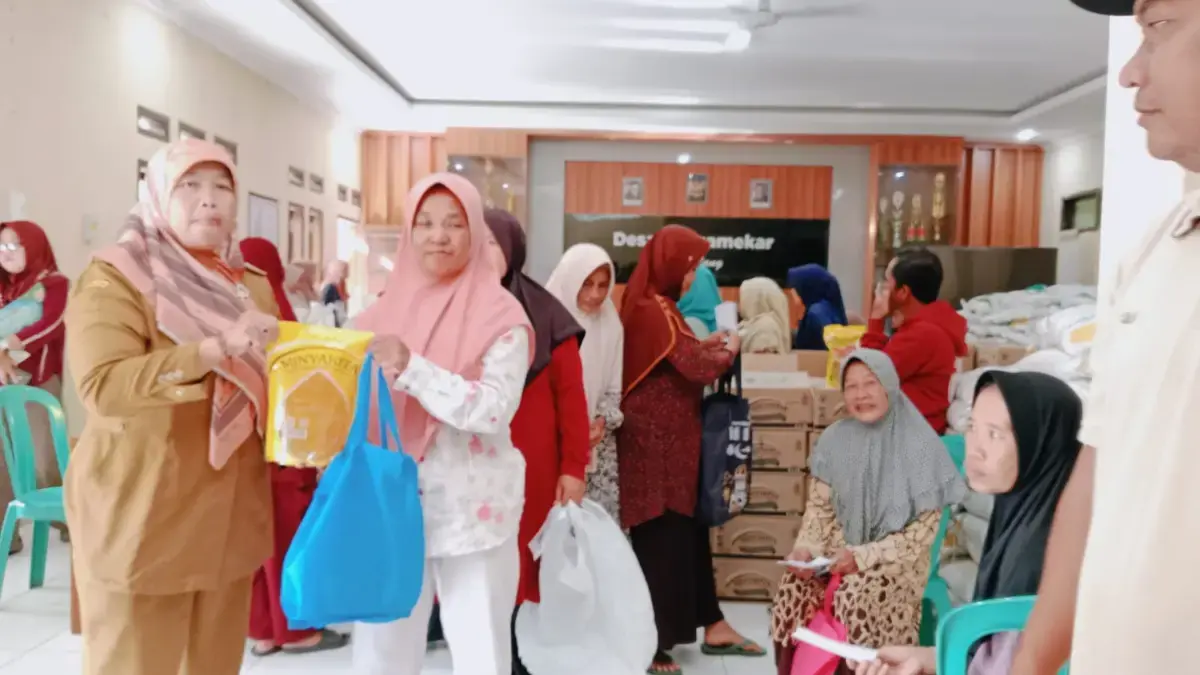 Pemdes Margamekar Rampungkan Penyaluran Bantuan Pangan Bapanas untuk 509 KPM