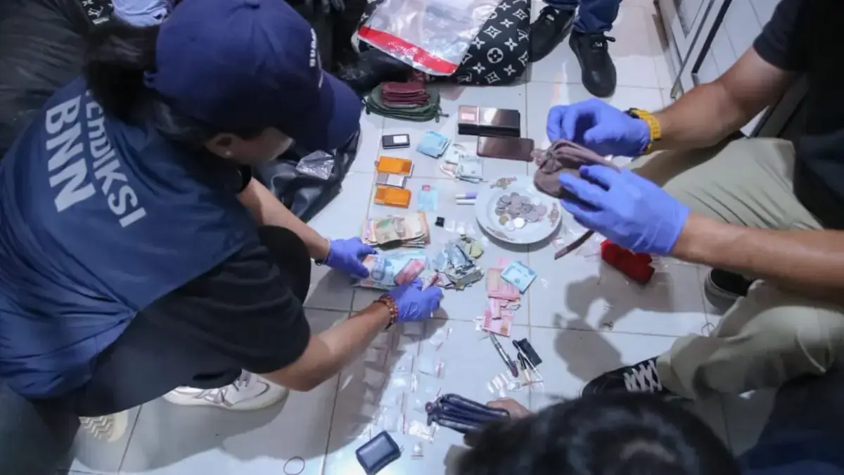 Munculnya Isu Kepala BNN Suyudi Ario Seto - Shandy Aulia Pasca Geledah Kampung Ambon