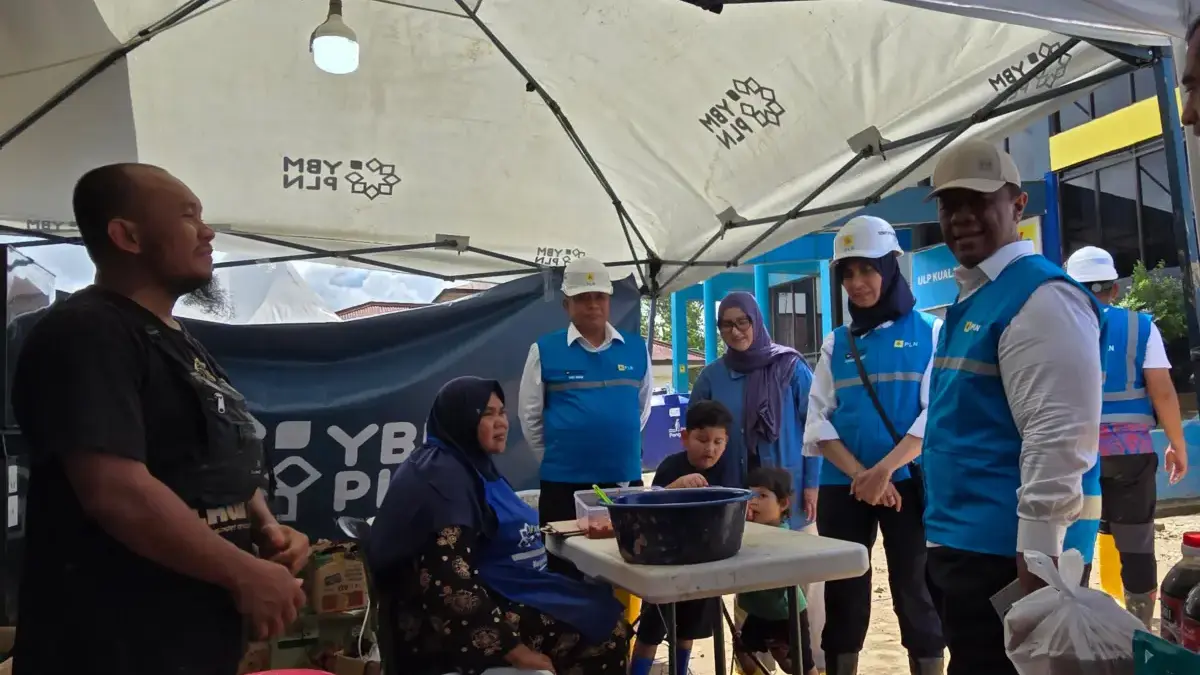 Direksi dan Relawan PLN Turun Langsung Pastikan Percepatan Pemulihan Fasilitas Umum di Aceh
