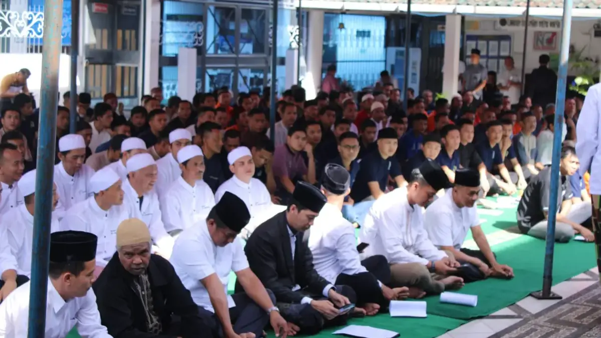 Menguatkan Negeri Lewat Doa dan Aksi Nyata,  Lapas Sumedang Gelar Doa Akhir Tahun dan Pemberian Bantuan Sosial