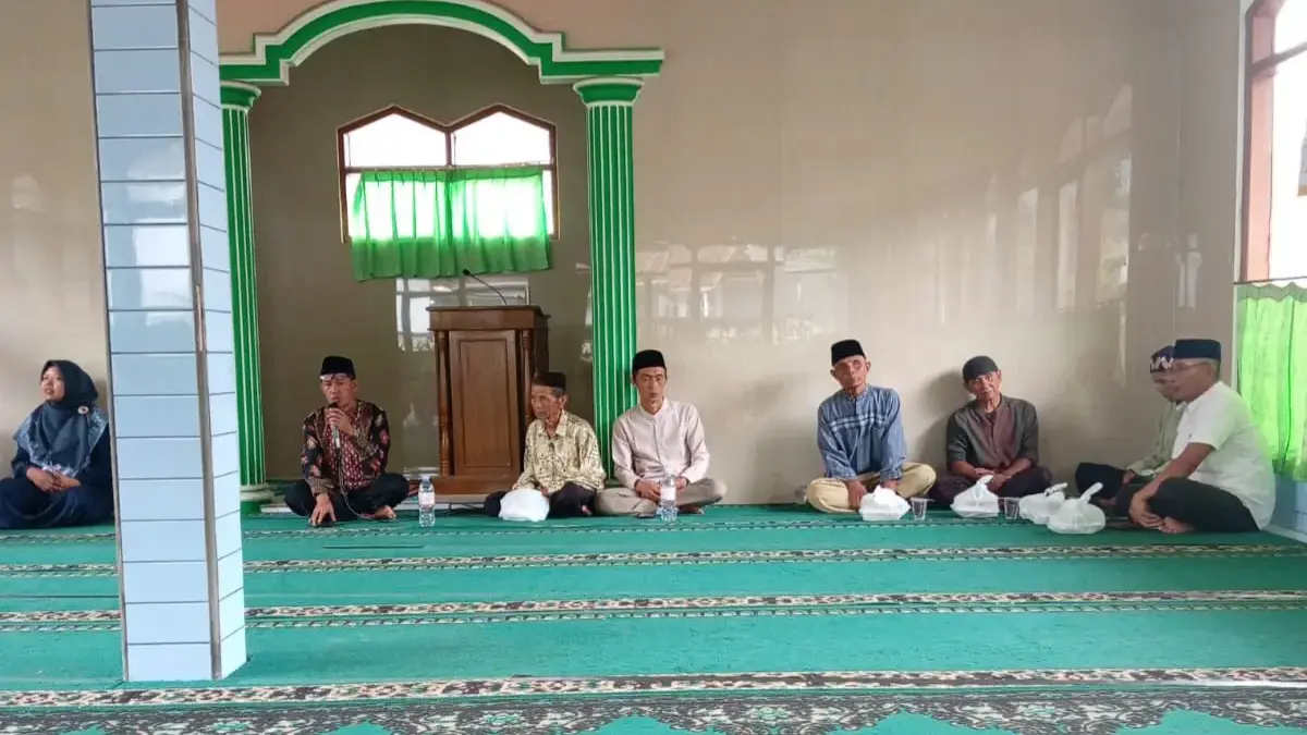 Pengajian Rajaban di Masjid Al Falah Desa Tanjungmekar