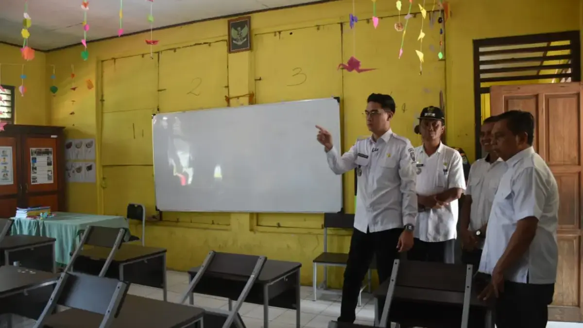 Wakil Bupati Sumedang Lakukan Peninjauan Perihal Kondisi Bangunan SDN Buahdua II