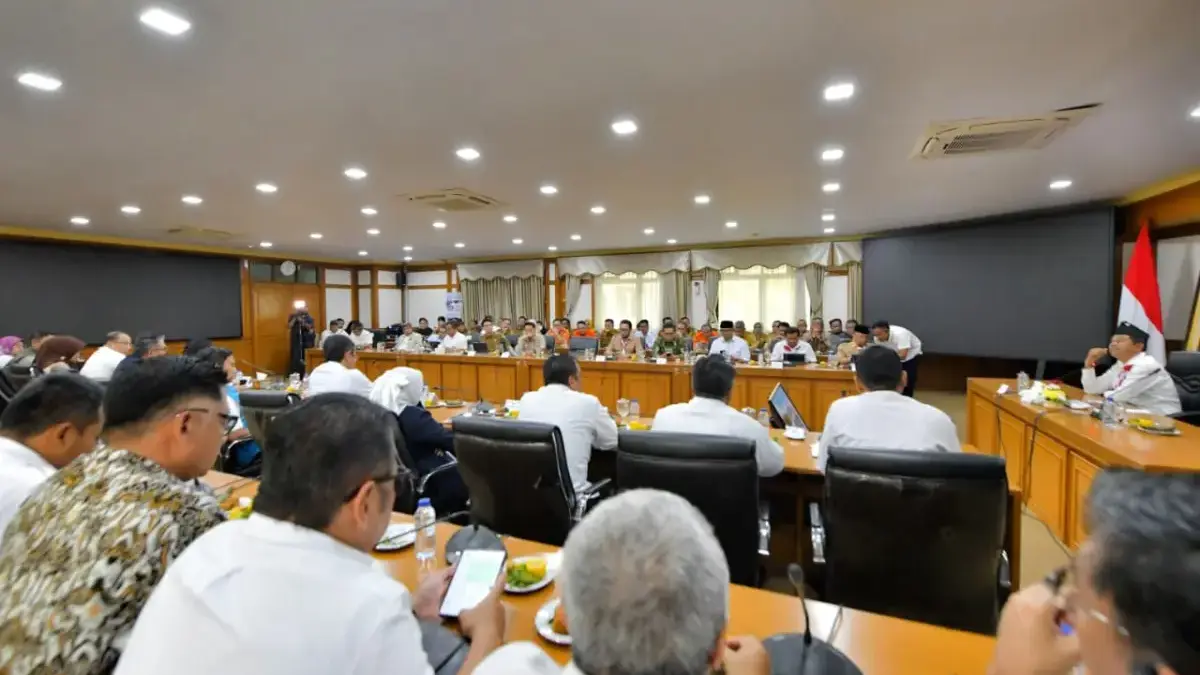 Dedi Mulyadi Tegaskan Penanganan Banjir dan Longsor Bandung Raya dengan Strategi Tata Ruang dan Relokasi Warga KDM: Tata Ruang Dibenahi, Sempadan Sungai Dipulihkan