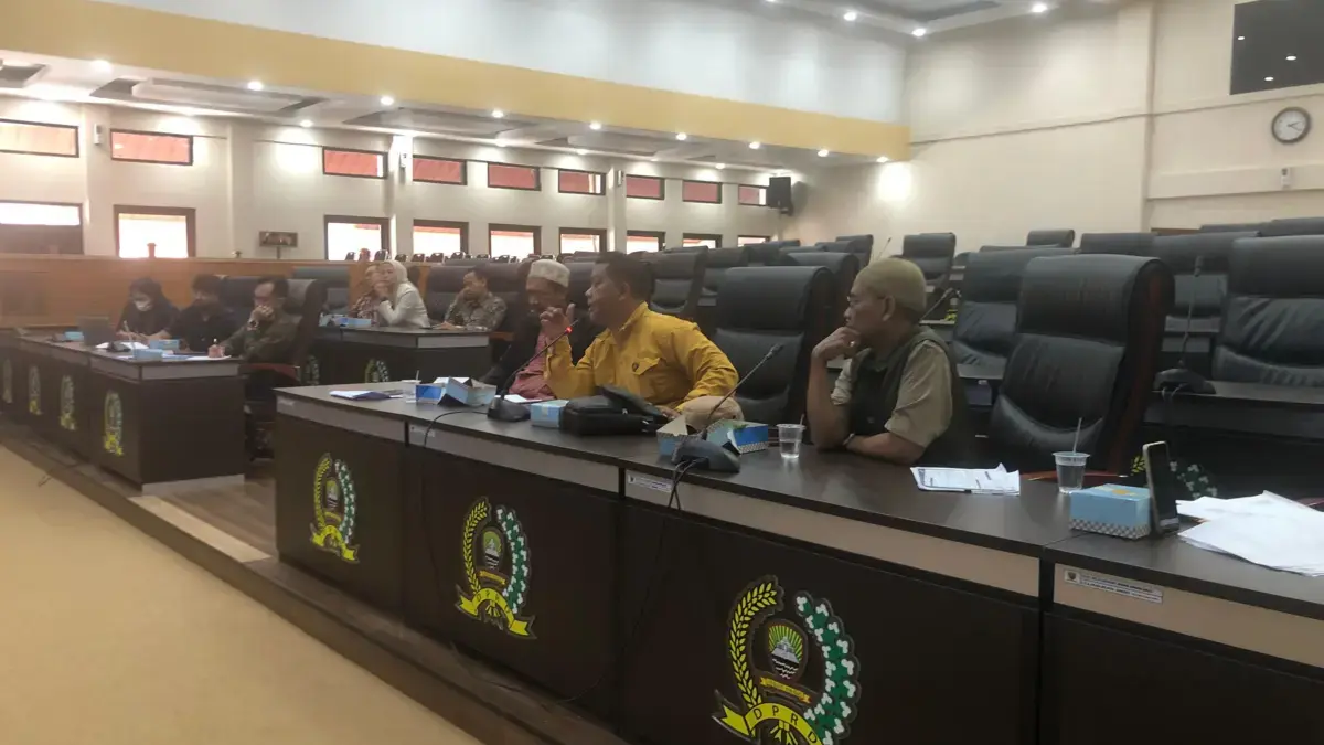 Kredit Macet Debitur Mandiri Berujung Polemik, AMX Sumedang Soroti Inkonsistensi Bank dan Desak DPRD Bertindak