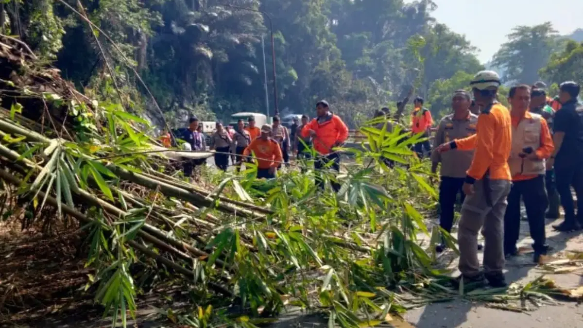 BPBD Sumedang Tingkatkan Kesiapsiagaan Bencana, Petakan Titik Rawan Longsor dan Banjir BPBD Sumedang Tingkatkan Kesiapsiagaan Bencana, Petakan Titik Rawan Longsor dan Banjir