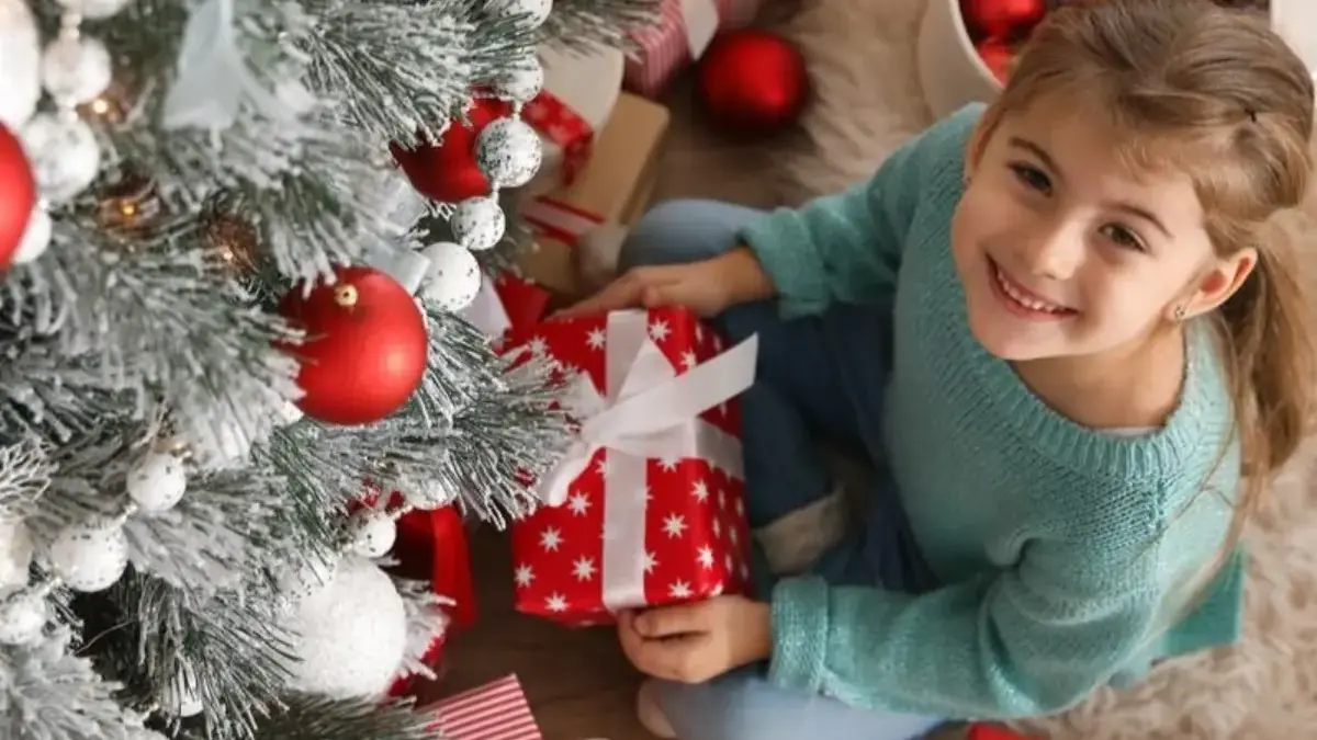 35 Kado Natal untuk Anak Cewek: Dari Edukatif sampai Kekinian 35 Kado Natal untuk Anak Cewek: Dari Edukatif sampai Kekinian