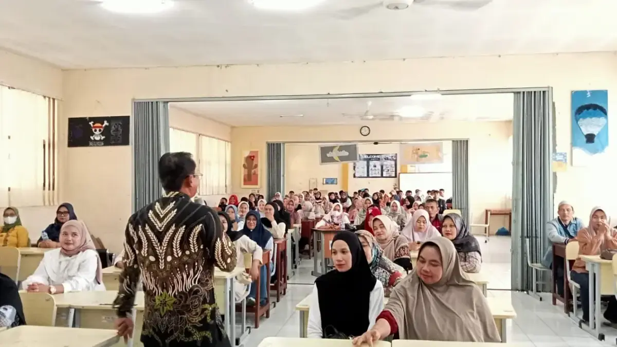 Komite SMAN Jatinangor Bantah Isu Jual Beli Seragam, Tegaskan Tidak Ada Penjualan dan Pemaksaan