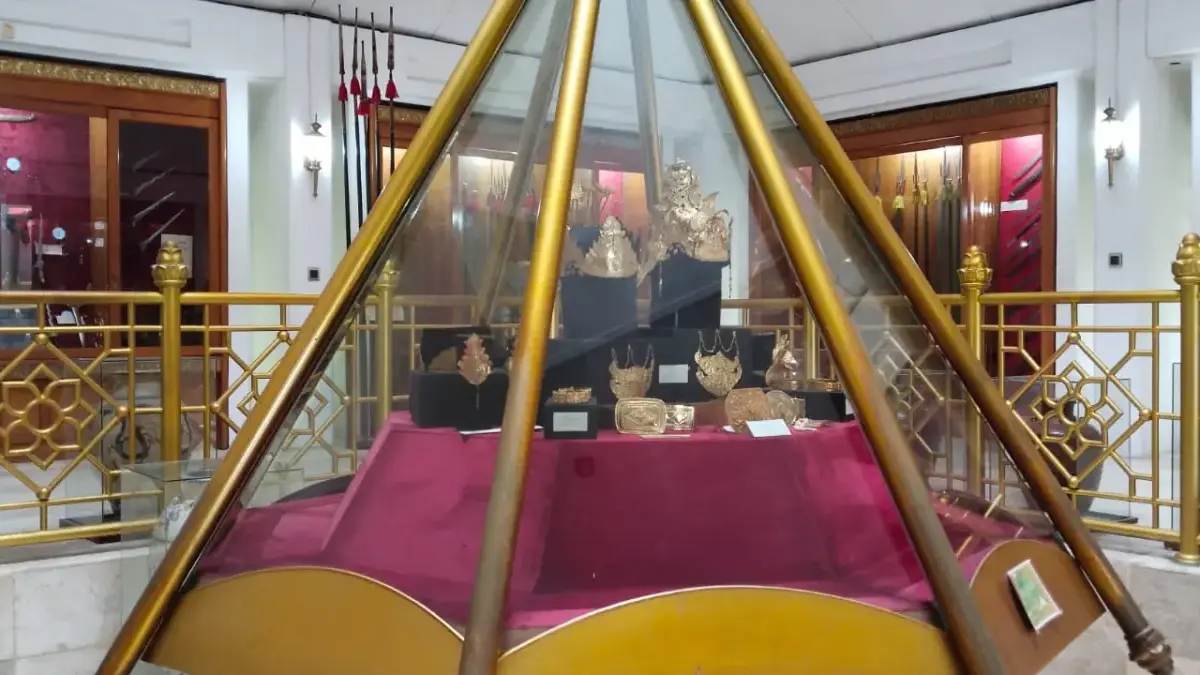 Mahkota Binokasih Sanghyang Pake