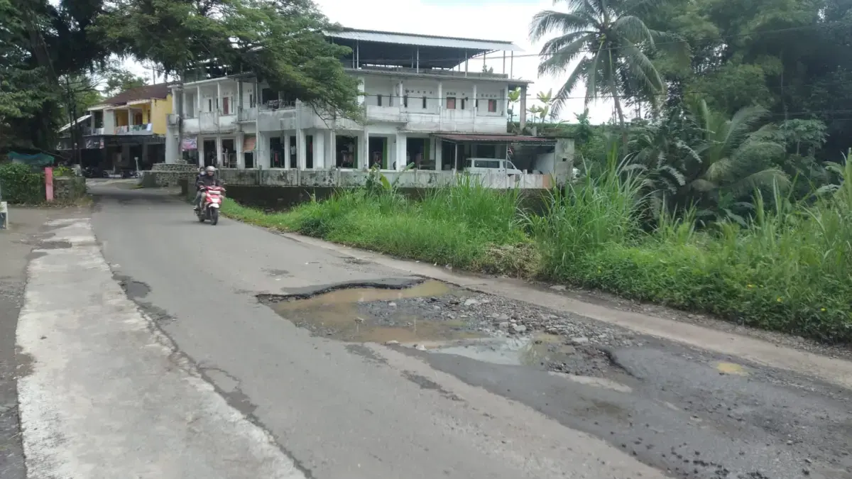 Pemeliharaan Jalan Raya Sukamantri jadi Harapan Jalan Raya Sukamantri