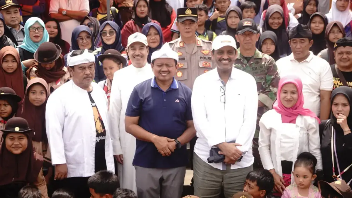 Pesona Seni Tradisi Sumedang Sambut Kunjungan Investor dan Delegasi Kedutaan Besar Kuwait Pesona Seni Tradisi Sumedang Sambut Kunjungan Investor dan Delegasi Kedutaan Besar Kuwait