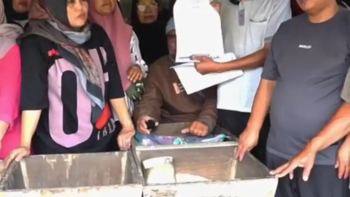 Ketua Ikatan Warga Pasar Cimalaka (IKWAPACI), Dian Kusdian