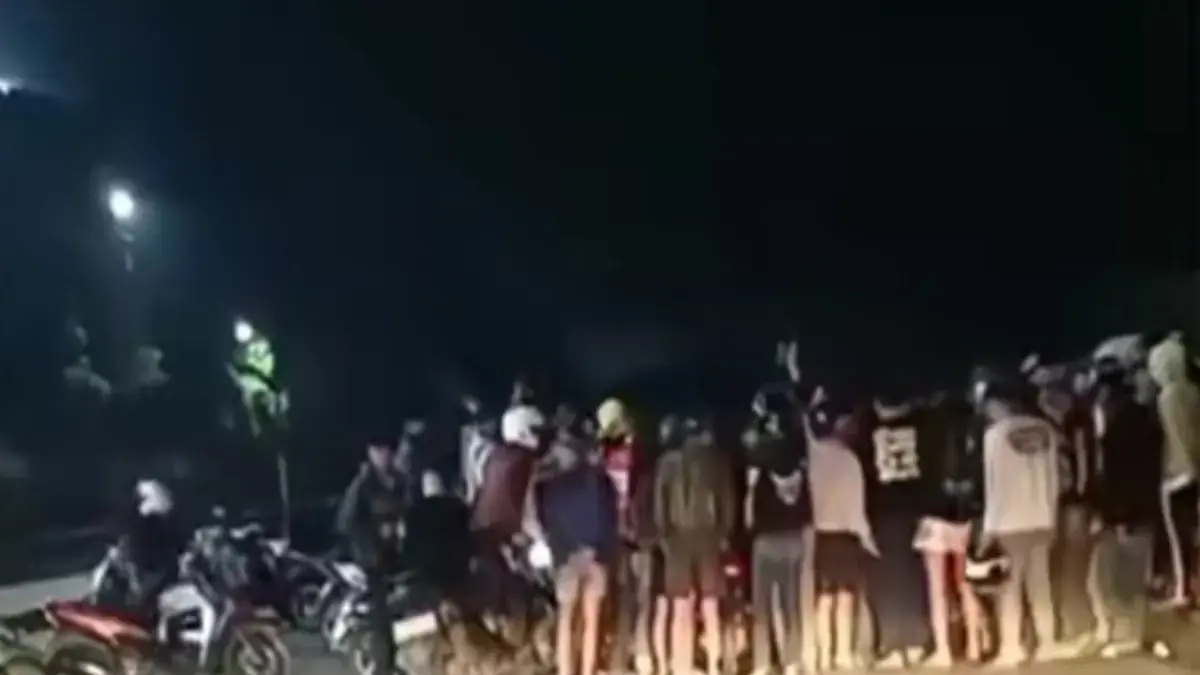 Balap liar di Jalan Bandung-Garut Depan PT Kahatex