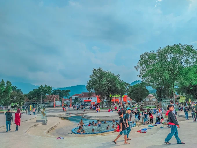 Alun-alun Sumedang
