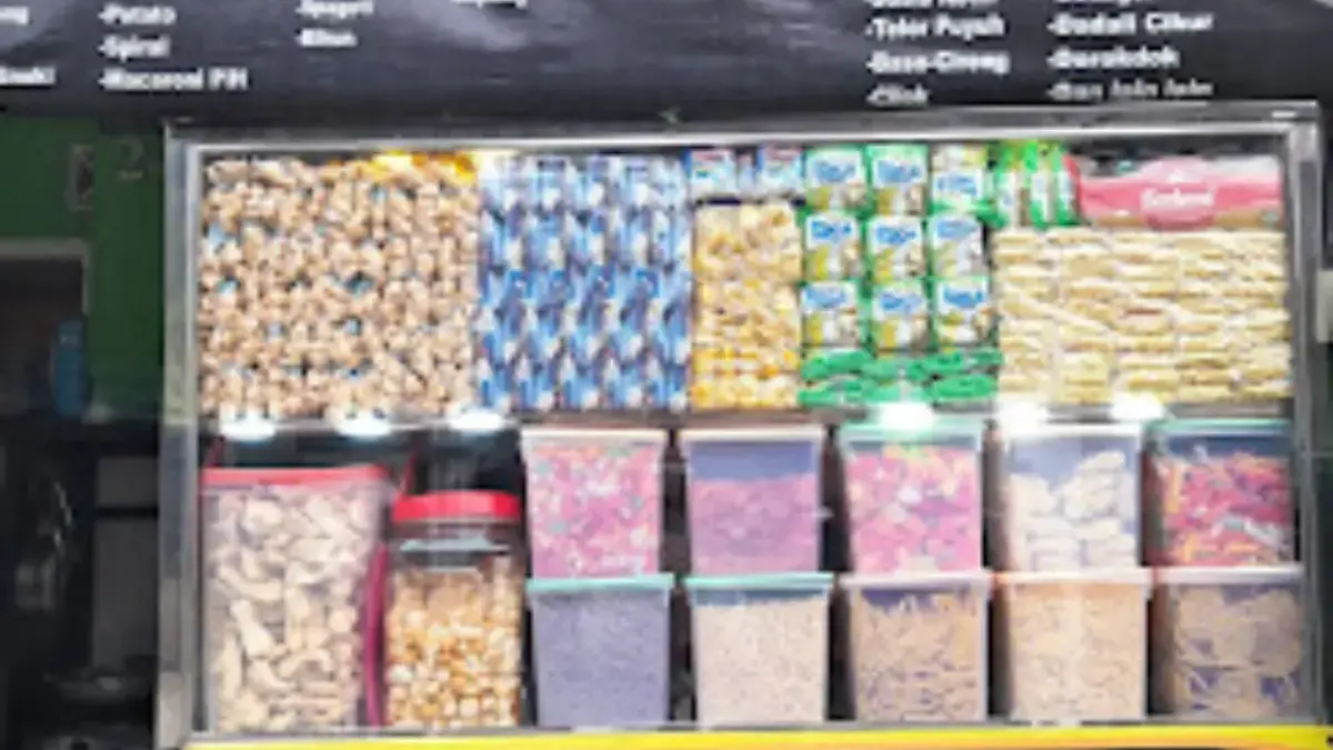 Musim Hujan Datang : 4 Kedai Seblak Yang Ada di Jatinangor. Musim Hujan Datang : 4 Kedai Seblak Yang Ada di Jatinangor.