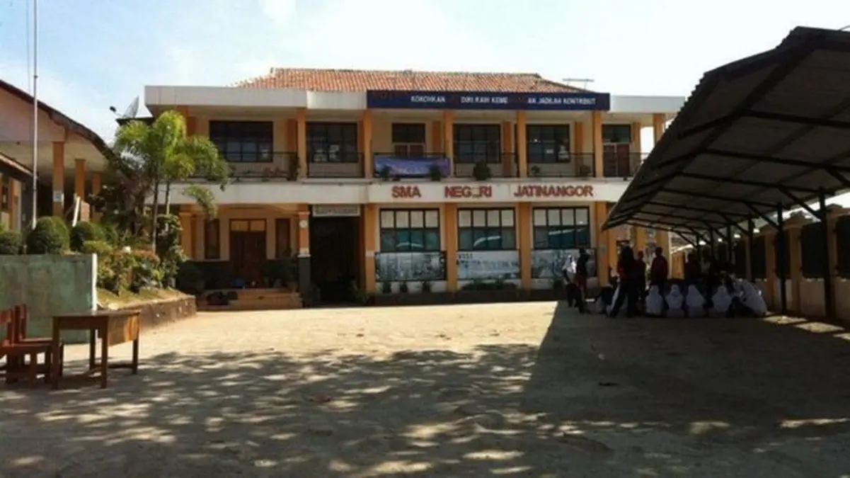 Sekolah dan Komite Tegaskan Sanksi Keras atas Kasus Kratom dan Dugaan Pemukulan di SMAN Jatinangor Sekolah dan Komite Tegaskan Sanksi Keras atas Kasus Kratom dan Dugaan Pemukulan di SMAN Jatinangor