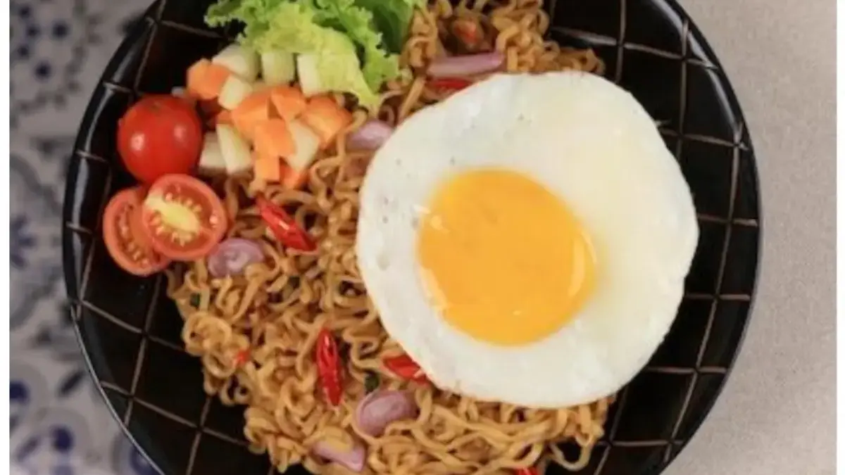 Pecinta Indomie Wajib Tahu: Bumbu Diaduk Terakhir Bikin Rasanya Lebih Nendang Pecinta Indomie Wajib Tahu: Bumbu Diaduk Terakhir Bikin Rasanya Lebih Nendang
