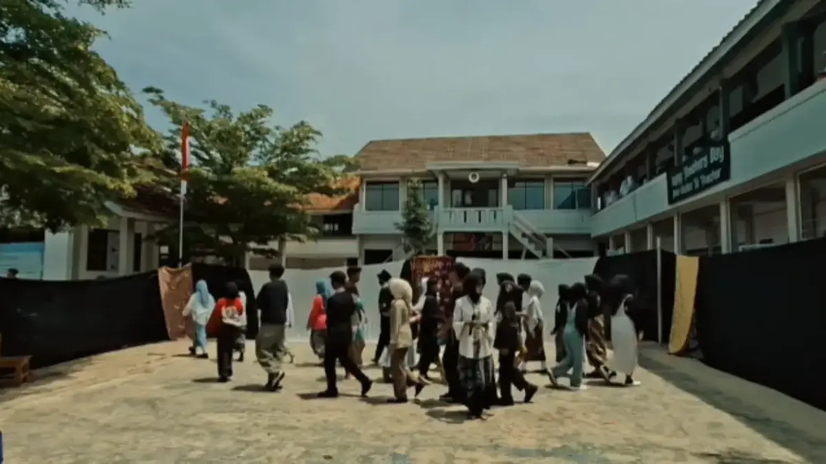 Metode Reprograming dalam Pembelajaran Ikhtiar Menghidupkan Kembali Semangat dan Kepercayaan Diri Siswa SMA.