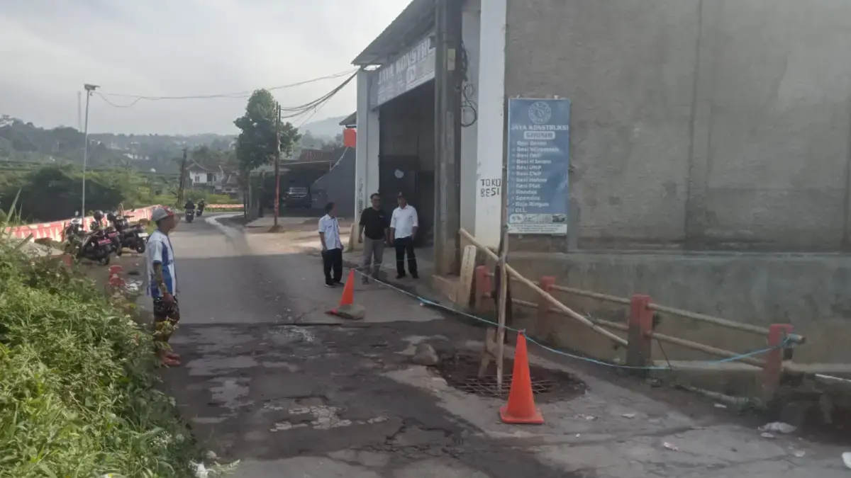 Desa Sindangpakuon, Kecamatan Cimanggung, kian mengkhawatirkan.