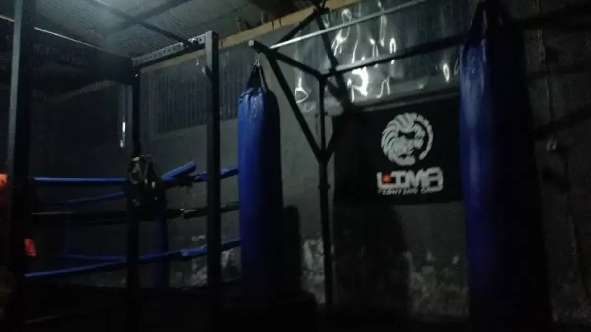 Lima Fighting Camp Muay Thai Sumedang: Tempat Ngelatih Fisik Sekaligus Mental Jadi Baja Lima Fighting Camp Muay Thai Sumedang: Tempat Ngelatih Fisik Sekaligus Mental Jadi Baja.