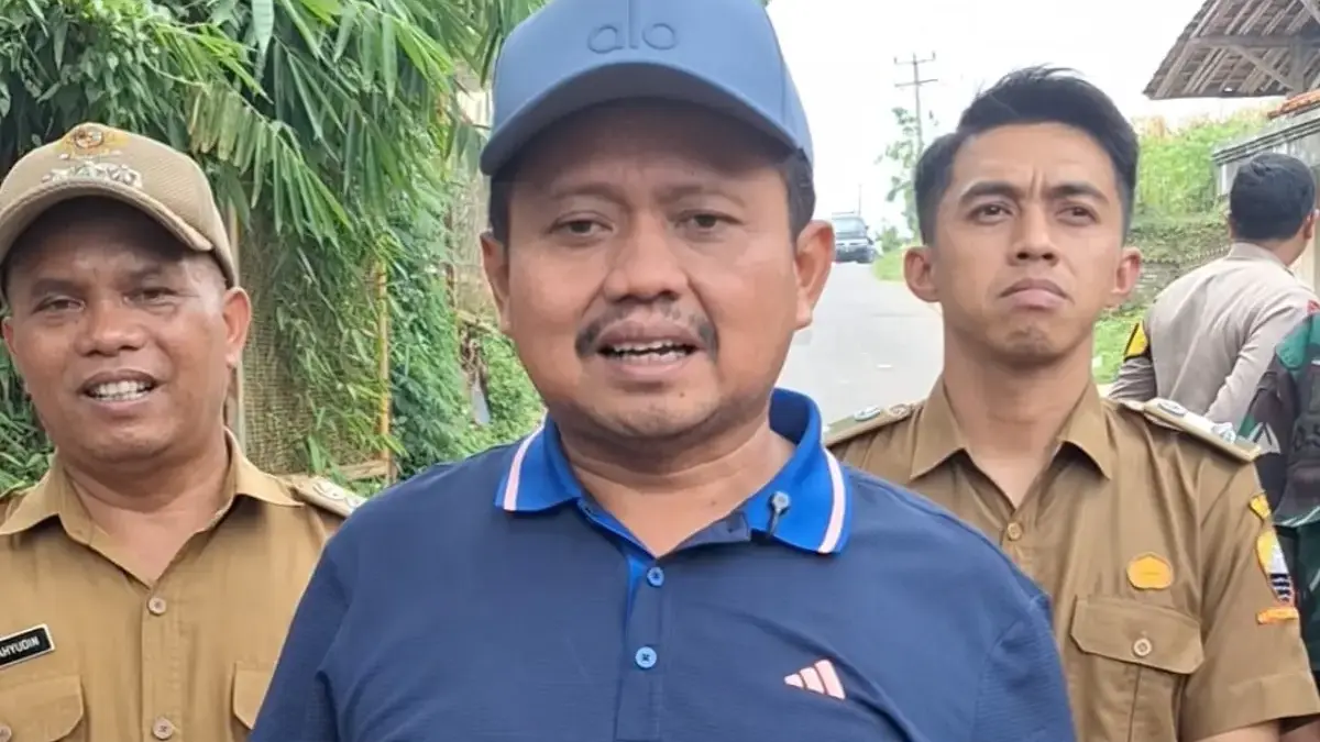 Bupati Sumedang Pastikan Jalan Cicabe-Cikandang Tuntas