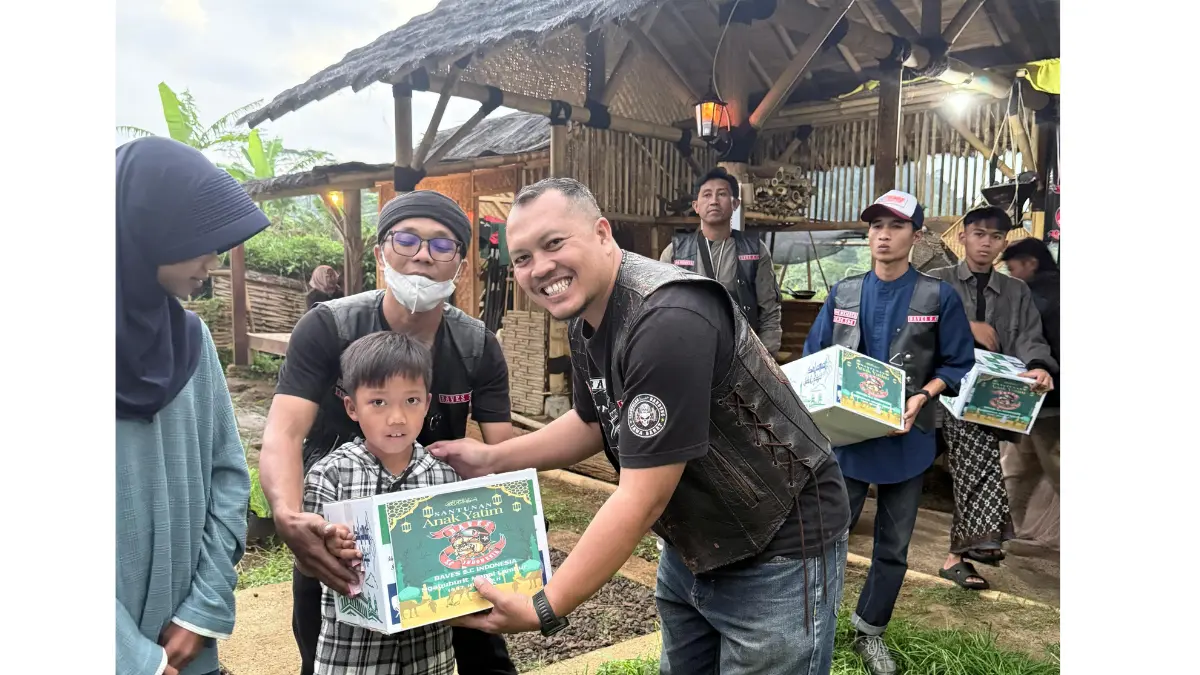 Barudak Vespa Ngabuburit Mapay Lembur, Bagi-bagi Takjil hingga Santuni Anak Yatim