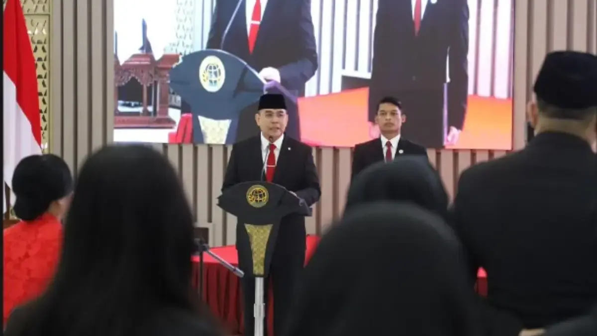 Lantik Pejabat Pengawas dan Fungsional, Wamen Ossy: Ujung Tombak dalam Pelayanan Pertanahan Lantik Pejabat Pengawas dan Fungsional, Wamen Ossy: Ujung Tombak dalam Pelayanan Pertanahan