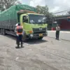 Truk Tronton Dilarang Beroperasi