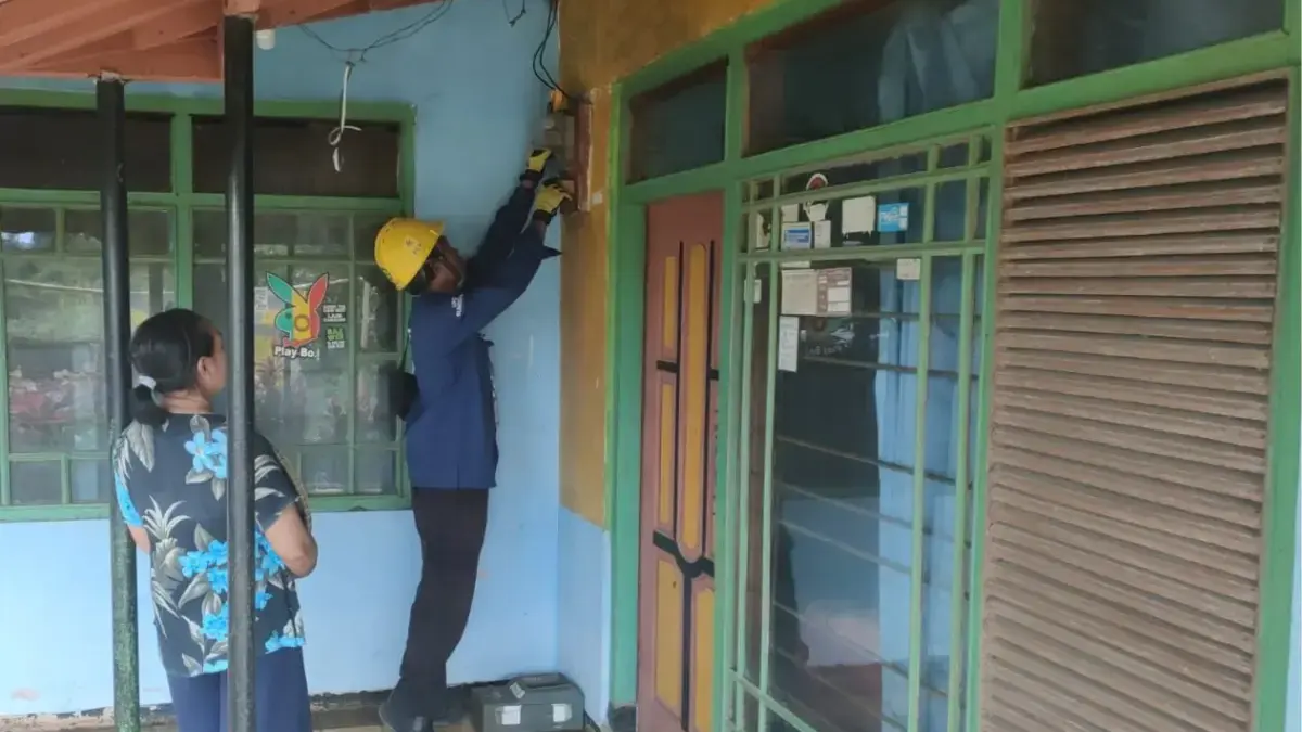 Wujudkan Listrik Aman dan Andal, PLN Sumedang Intensif Edukasi Serta Penertiban Pemakaian Tenaga Listrik Wujudkan Listrik Aman dan Andal, PLN Sumedang Intensif Edukasi Serta Penertiban Pemakaian Tenaga Listrik