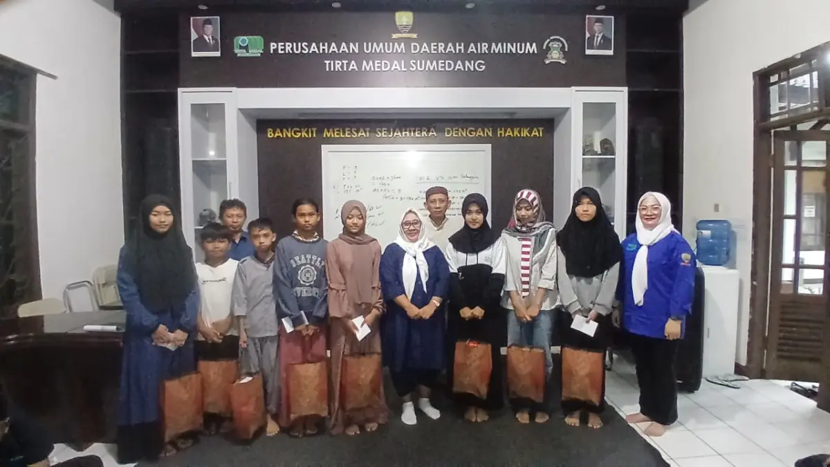 Perumda Tirta Medal Gelar Evaluasi Kinerja, Sekaligus Buka Puasa Bersama Perumda Tirta Medal Gelar Evaluasi Kinerja, Sekaligus Buka Puasa Bersama