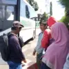 Polres Sumedang Berangkatkan 62 Pemudik Program Mudik Gratis Tujuan Solo
