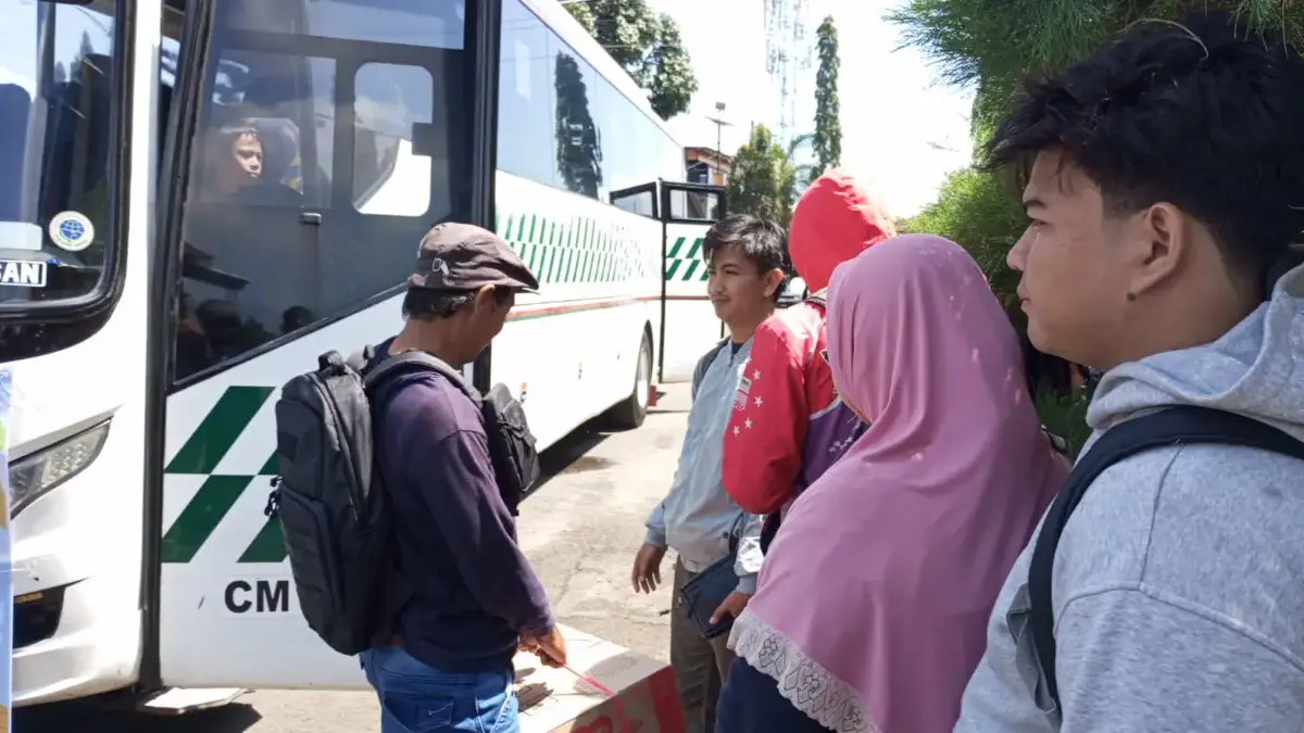 Polres Sumedang Berangkatkan 62 Pemudik Program Mudik Gratis Tujuan Solo