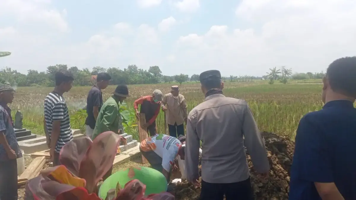 Mayat Pria Ditemukan di Irigasi Sawah