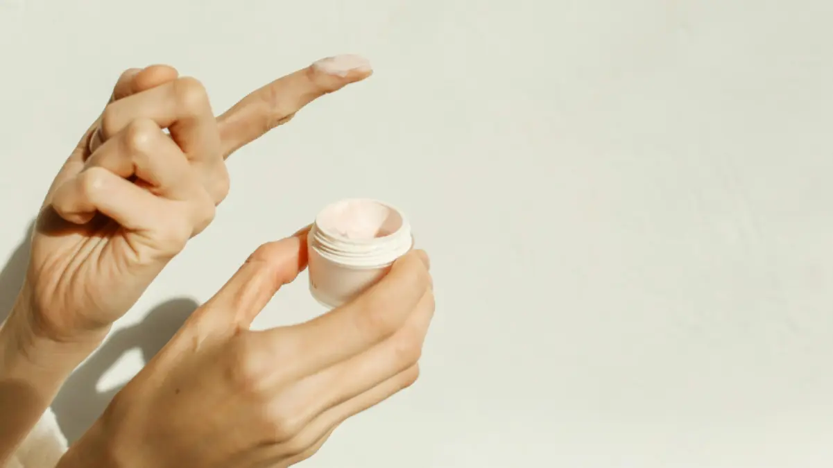 Berkenalan dengan Squalane: Skincare Hidrasi Tanpa Lengket