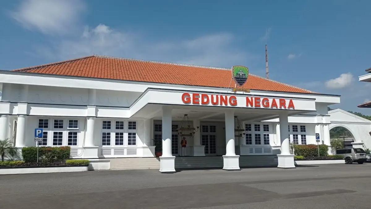 Hanya Satu Peserta dan Tanpa Tender, Renovasi Rumah Dinas Hampir Rp300 Juta di Sumedang Disorot Pakar Unpad Gedung Negara