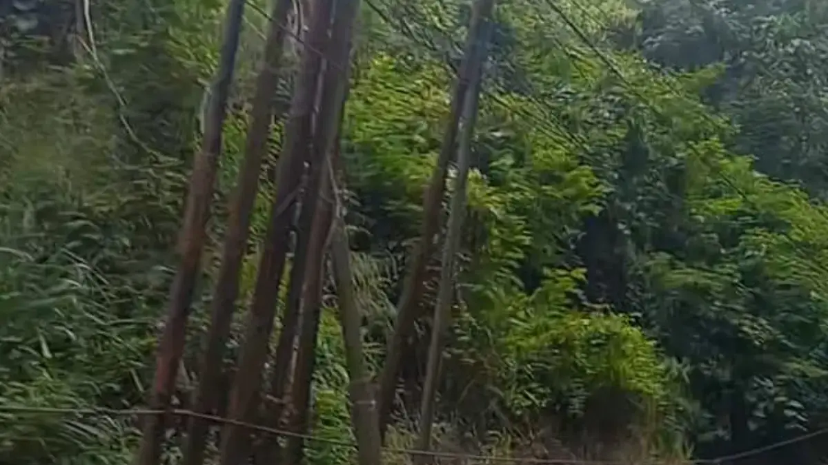 tiang kabel miring sumedang