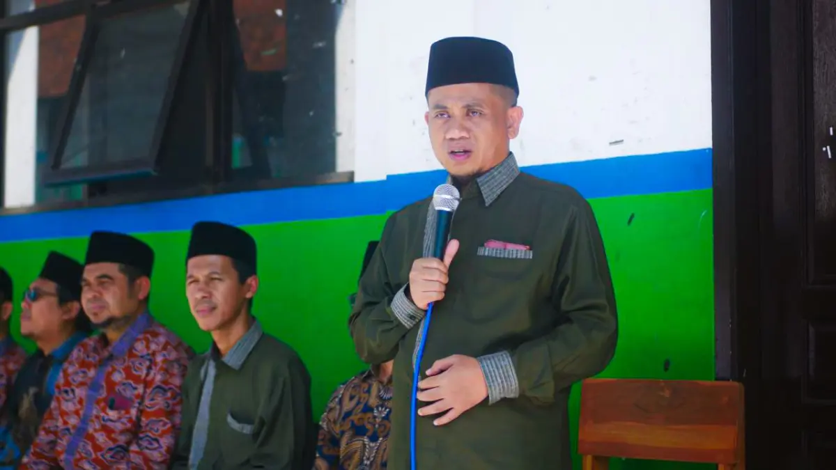 Kebodohan Adalah Musuh Nyata Manusia Kebodohan Adalah Musuh Nyata Manusia