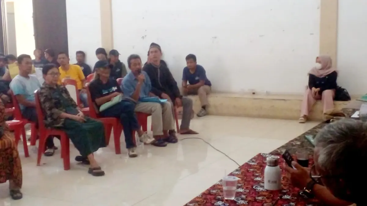 Warga Pasar Tolak Relokasi dan Tuntut Kades Mundur