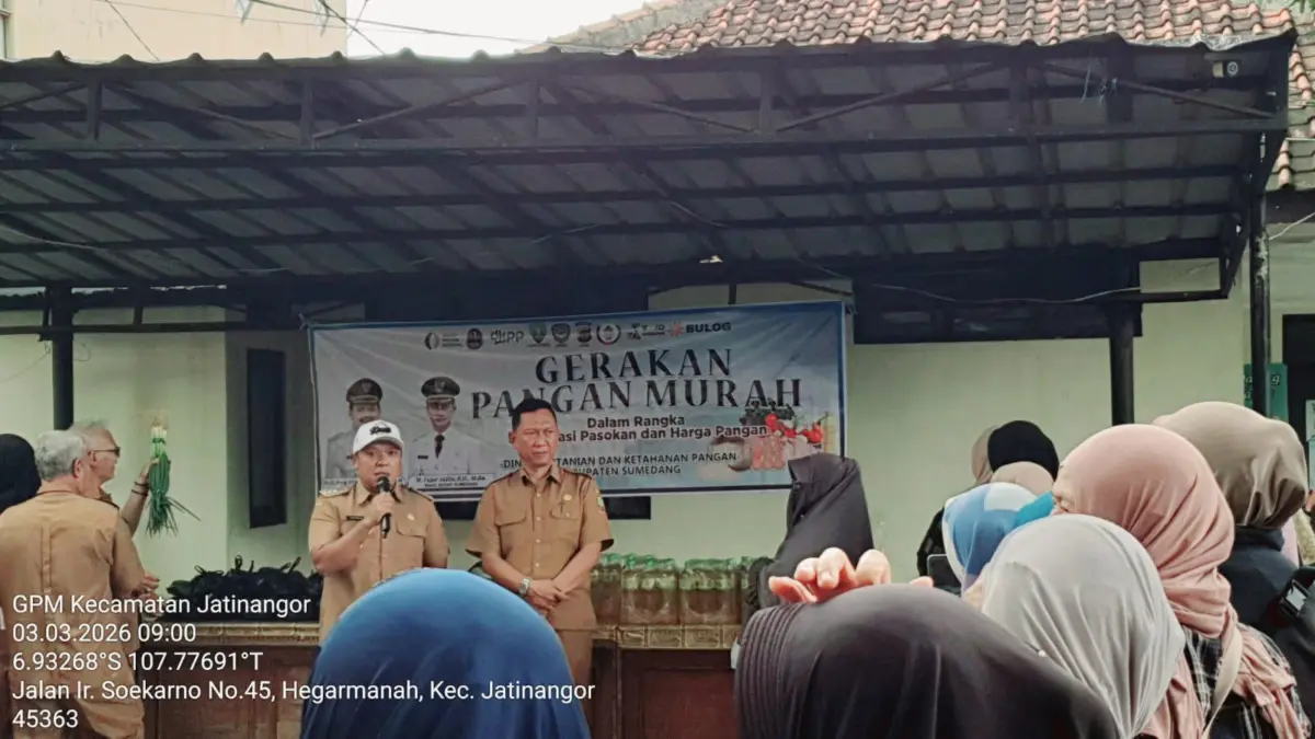 Ketahanan Pangan dan Penyuluhan Dinas Pertanian dan Ketahanan Pangan Kabupaten Sumedang saat mengadakan pasar