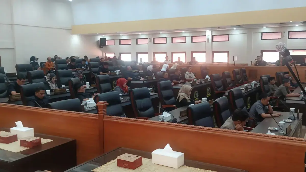 Bahas Dua Raperda Strategis 