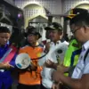 Bupati Sumedang Lepas 1000  Buruh Peserta May Day Fiesta  ke Jakarta