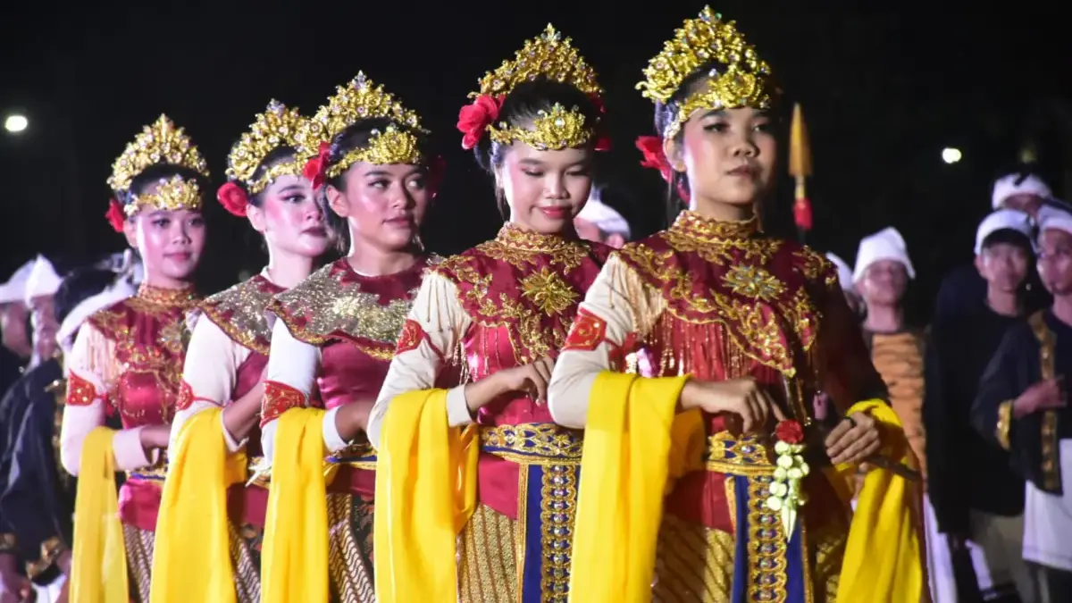 Kabupaten Sumedang Menjadi Titik Awal Digelarnya Kirab Budaya Tatar Sunda Kabupaten Sumedang menjadi titik awal digelarnya Kirab Budaya Tatar Sunda