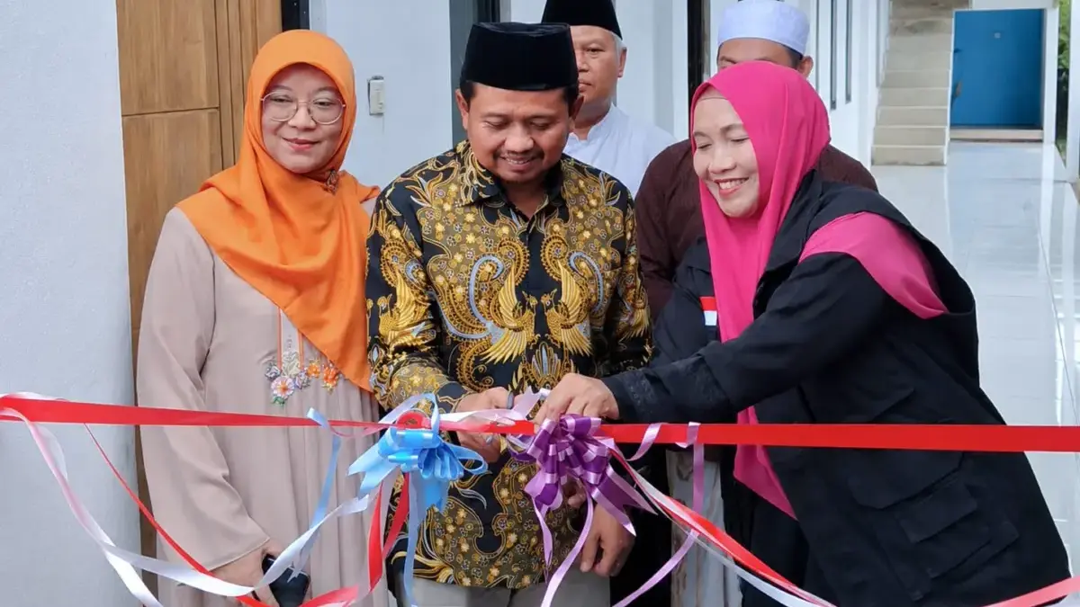 Asrama Santri Putri Ponpes Al Mustanir Khoirul Huda Diresmikan, Bupati Dony: Cetak Generasi Qurani di Cimalaka