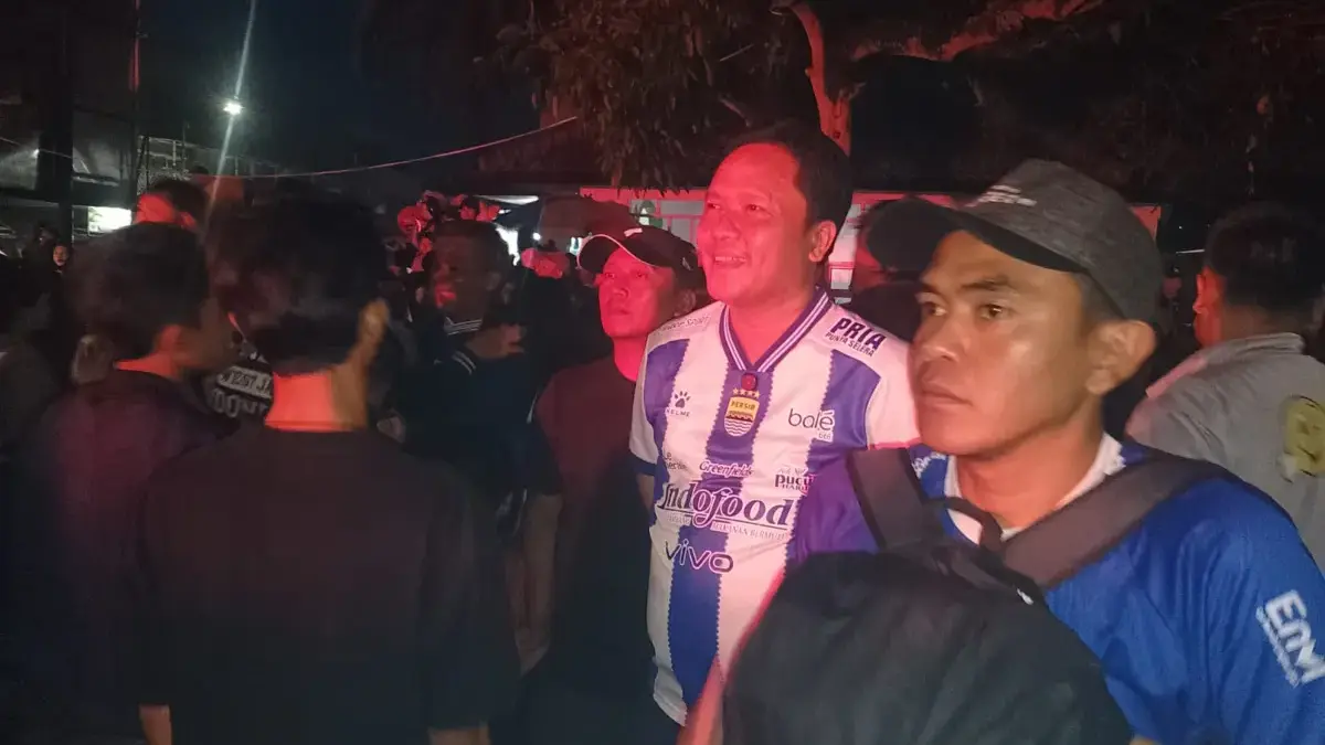 Persib Juara Tiga Kali Beruntun, Anggota Dewan Rayakan Bersama Bobotoh di Cimanggung Asep Kurnia